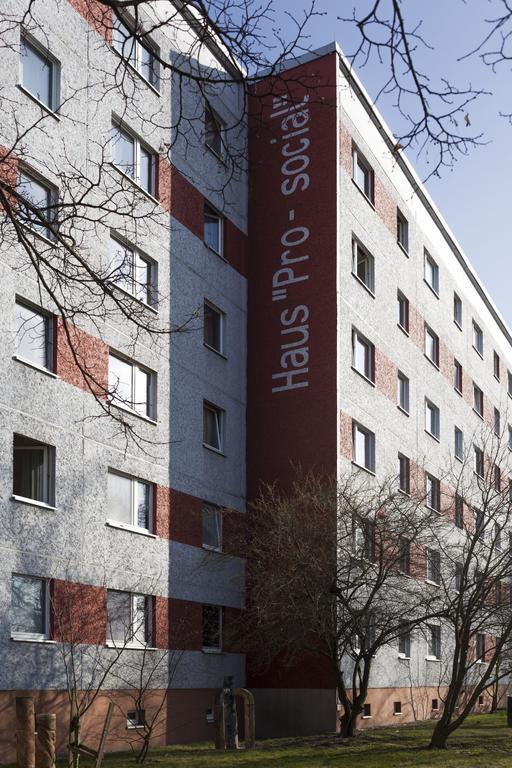 Pro-social * Berlijn