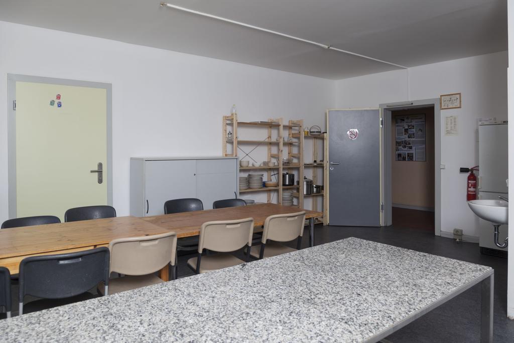 Hostel Pro-social